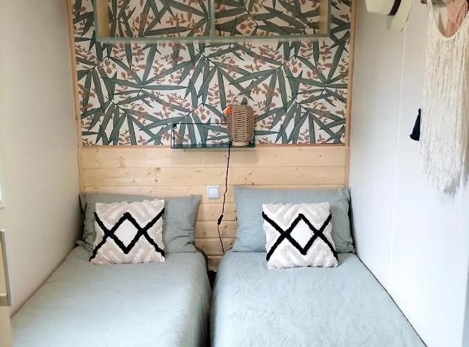 Aux Lauriers Sur Meuse